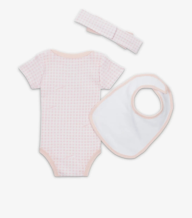 NIKE 03 PIECE BABY GIFT SET