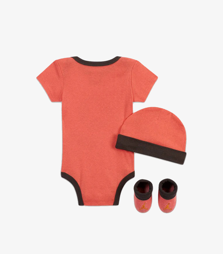 JORDAN 03 PIECE BABY GIFT SET