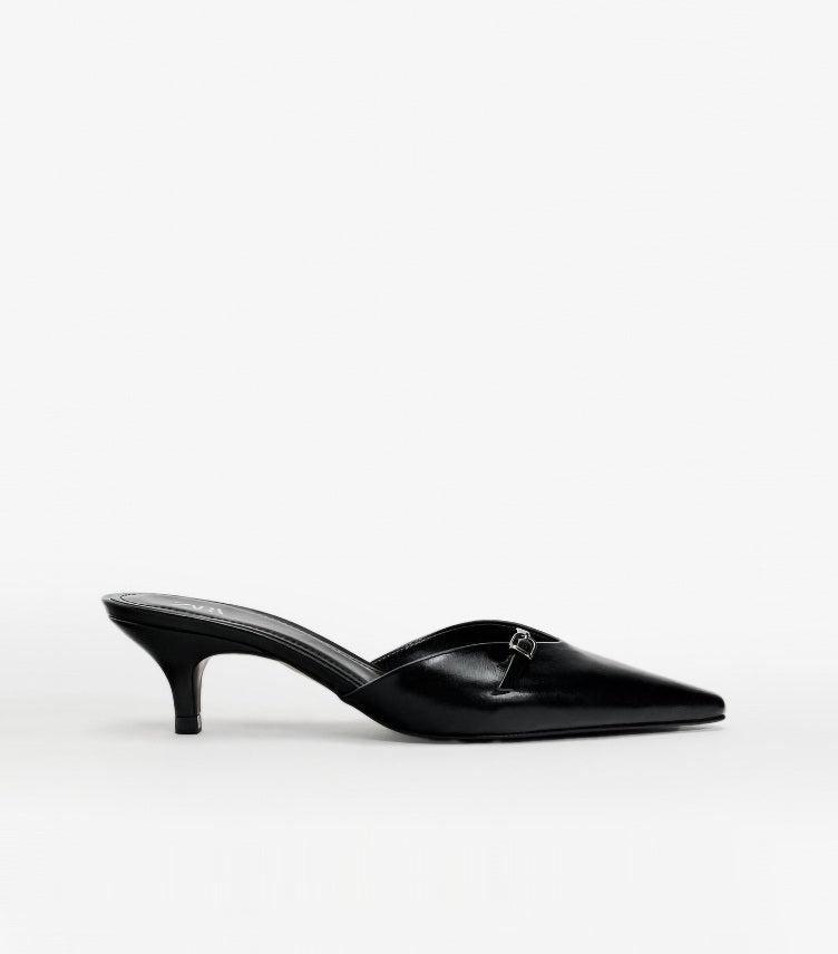 ZARA LEATHER MULES WITH A BUCKLE