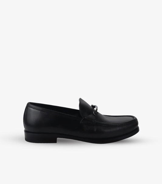 FERRAGAMO CLASSIC BLACK LEATHER LOAFER