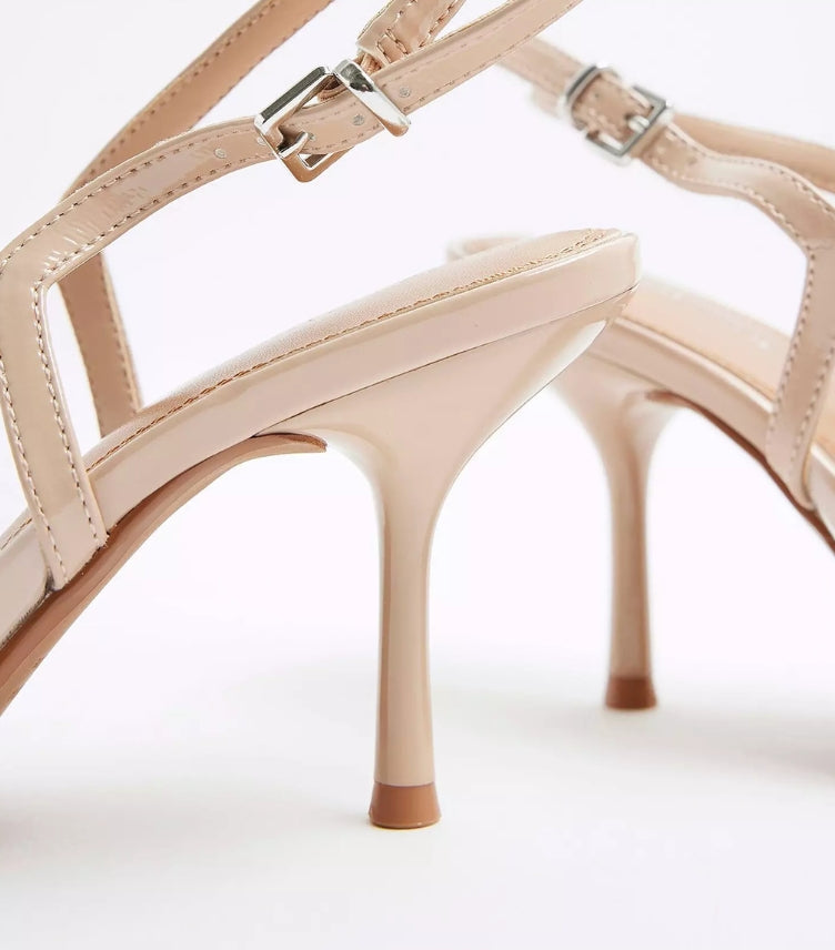 RIVER ISLAND PERSPEX POINTED COURT SHOES