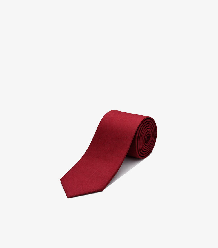 DKNY MEN’S SOLID TEXTURED SILK TIE – BURGUNDY