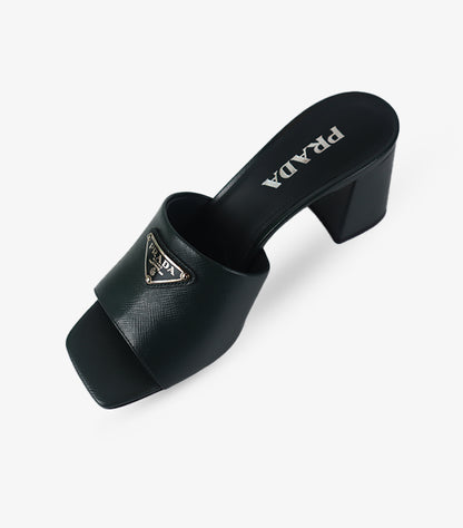 PRADA BLACK SAFFIANO LEATHER LOGO PLAQUE SLIDE SANDALS