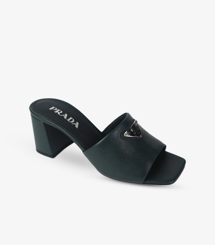 PRADA BLACK SAFFIANO LEATHER LOGO PLAQUE SLIDE SANDALS