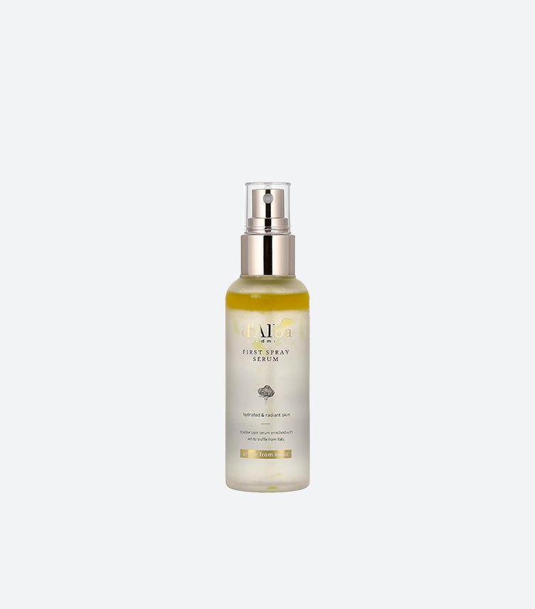 d'Alba Piedmont First Spray Serum Bottle – White Truffle 
Double Layer Formula Showing Golden Yellow Serum Layer 
with Rose Gold Mist Spray Nozzle and Clear Glass Bottle 
– K-Beauty Korean Skincare Hydrating Face Serum Product Shot