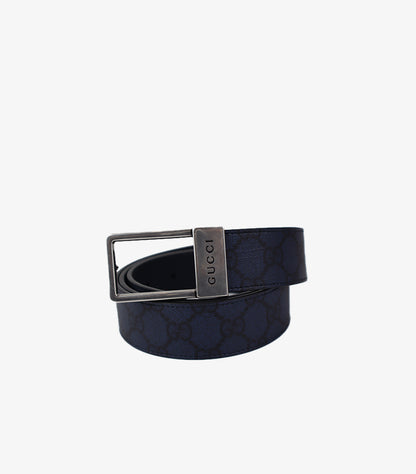 GUCCI MEN’S SIGNATURE GG CANVAS BELT – NAVY BLUE WITH LOGO BUCKLE