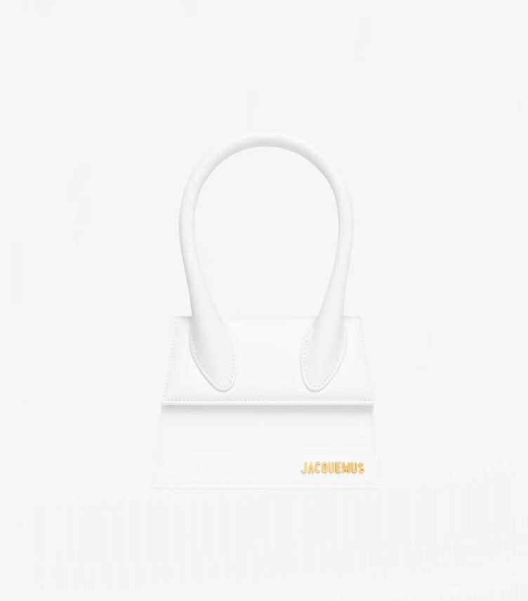 JACQUEMUS THE MEDIUM CHIQUITO LEATHER HANDBAG