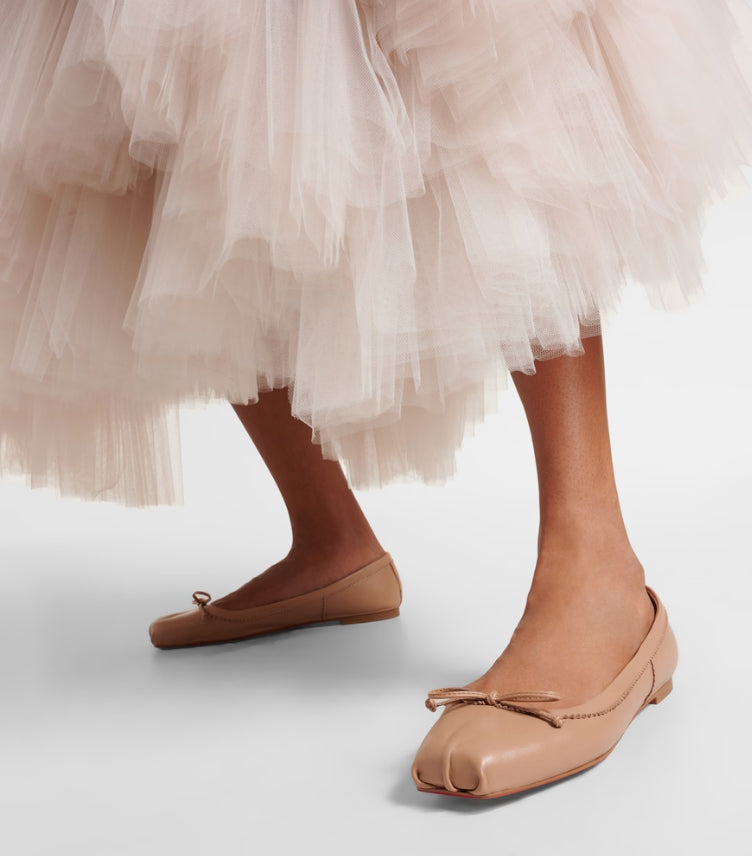 CHRISTIAN LOUBOUTIN MAMADRAGUE LEATHER BALLETR FLATS