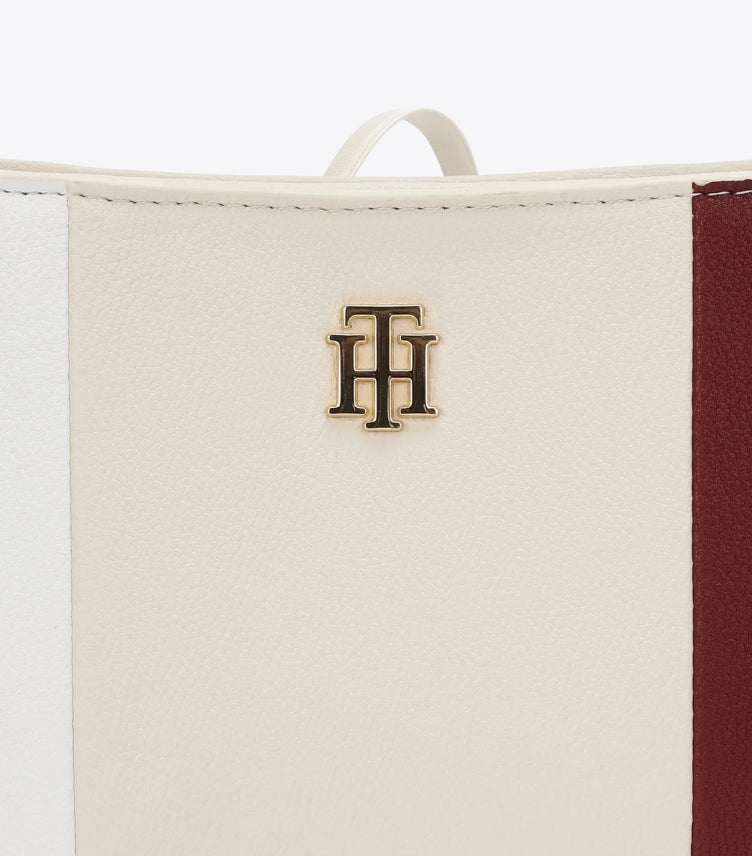 TOMMY HILFIGER WOMEN'S MODERN SHOULDER BAG