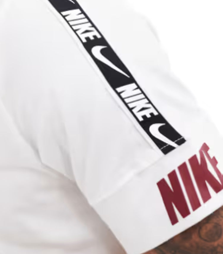 NIKE REPEAT LOGO T SHIRT IN WHITE