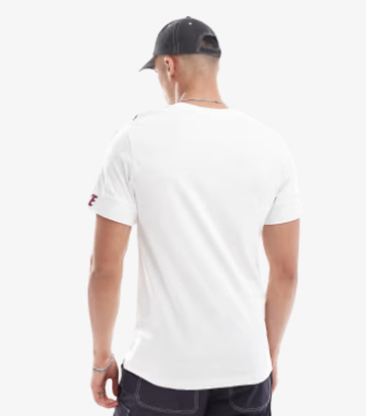 NIKE REPEAT LOGO T SHIRT IN WHITE