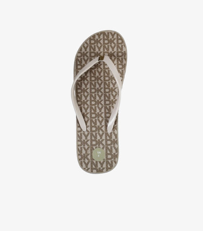 DKNY WOMEN’S LOGO PRINT FLIP-FLOP SLIDES