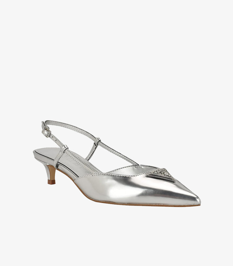 GUESS WOMEN’S SILVER POINTED TOE SLINGBACK HEELS