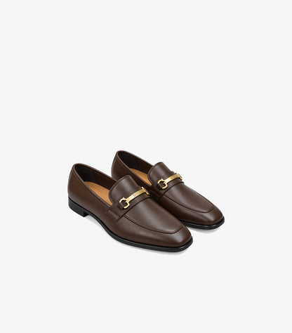 GUESS men's leather loafers with gold-tone logo hardware, square toe and classic slip-on design